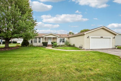 /international/us/3519-blue-heron-circle-grayslake-il-110110322974/