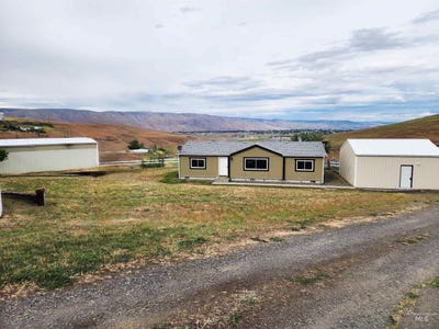 /international/us/357-witters-crt-clarkston-wa-110099728295/