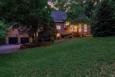 /international/us/503-meadowridge-drive-lynchburg-va-110108470545/