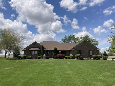 /international/us/760-n-700-e-bluffton-in-110099177878/