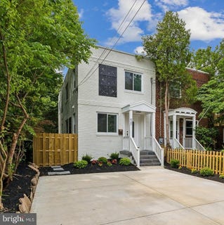 /international/us/415-e-mason-avenue-alexandria-va-110108956405/