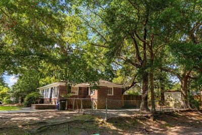 /international/us/1436-heather-drive-mount-pleasant-sc-110109056955/