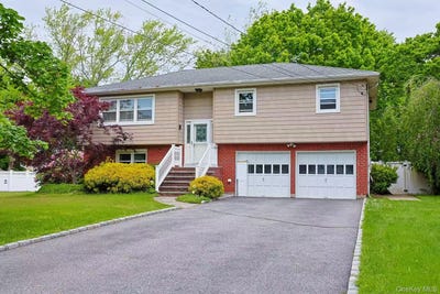 /international/us/9-grossman-street-melville-ny-110108417171/