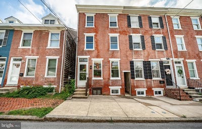 /international/us/405-n-new-street-west-chester-pa-110100925951/