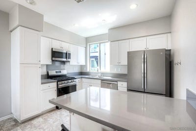 /international/us/8850-olive-ln-santee-ca-110107847087/