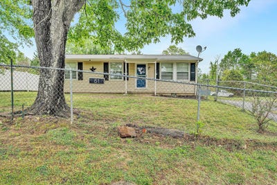 /international/us/51-railroad-ave-new-castle-va-110107872625/