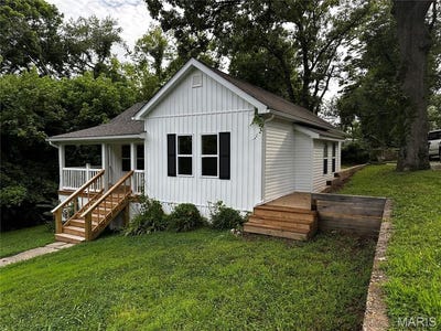 /international/us/404-n-first-street-steelville-mo-110101258181/