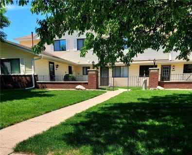 /international/us/2653-brookdale-lane-brooklyn-park-mn-110108348755/