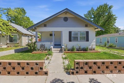 /international/us/416-9th-ave-n-nampa-id-110107991349/