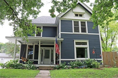 /international/us/408-n-6th-street-henderson-mn-110108352213/