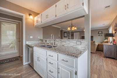 /international/us/414-rosewood-ct-louisville-ky-110100255432/