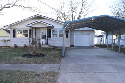 /international/us/219-n-commercial-street-seymour-mo-110106029645/