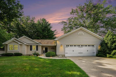 /international/us/9468-lightwood-court-richland-mi-110101304998/