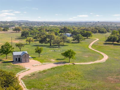 /international/us/9695-w-us-290-highway-hye-tx-110099151599/