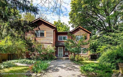 /international/us/8-pine-grove-street-woodstock-ny-110100949247/