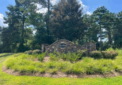 /international/us/300-twin-ponds-drive-havana-fl-110101049236/
