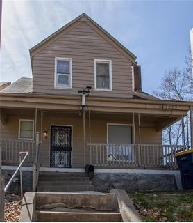 /international/us/3223-roberts-street-kansas-city-mo-110106678325/