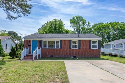 /international/us/1642-old-buckroe-road-hampton-va-110103148209/