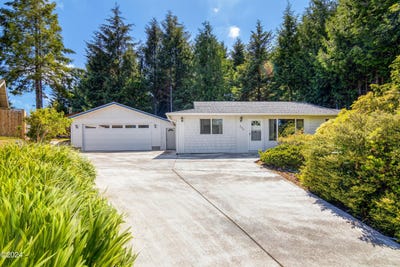 /international/us/840-se-ball-boulevard-waldport-or-110107750752/
