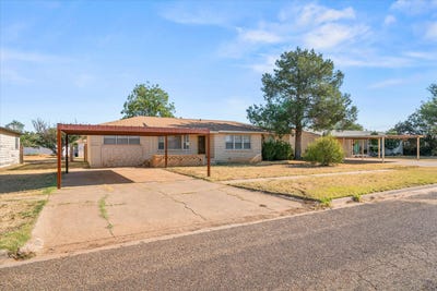 /international/us/1211-e-lons-street-brownfield-tx-110119690500/