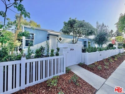 /international/us/2924-w-riverside-dr-burbank-ca-110107466810/
