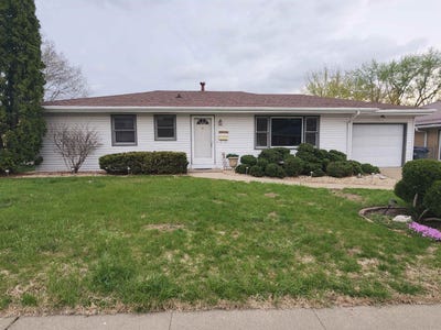 /international/us/1355-madera-street-dubuque-ia-110107383302/