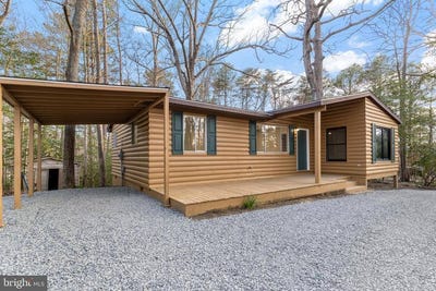 /international/us/12403-ridge-road-lusby-md-110107029339/