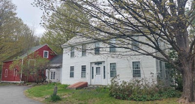 /international/us/735-main-street-chester-vt-110108059770/