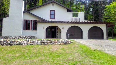 /international/us/3012-wildwood-harbor-road-boyne-city-mi-110108450359/