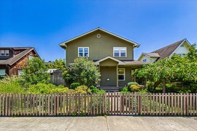 /international/us/2966-janes-creek-drive-arcata-ca-110108235302/