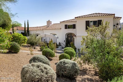 /international/us/7838-n-54th-place-paradise-valley-az-110099449459/