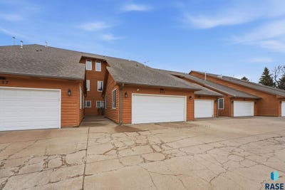 /international/us/1639-cactus-dr-sioux-falls-sd-110106278935/