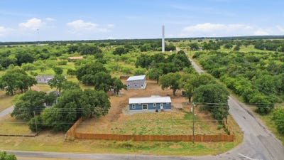 /international/us/101-winsett-springs-road-ranger-tx-110119378765/