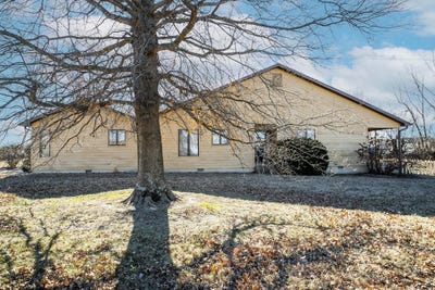 /international/us/935-banning-street-marshfield-mo-110108028341/
