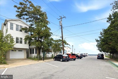 /international/us/4136-7th-street-north-beach-md-110110144172/