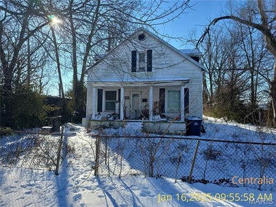 /international/us/215-w-17th-street-centralia-il-110098423429/