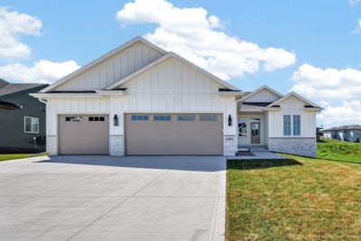 /international/us/2257-green-leaf-circle-norwalk-ia-110110011735/