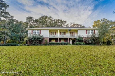 /international/us/111-woodhaven-drive-natchez-ms-110107466768/