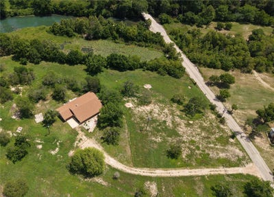 /international/us/3500-scull-rd-martindale-tx-110107003869/
