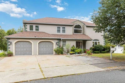/international/us/141-gardiner-road-quincy-ma-110107985457/