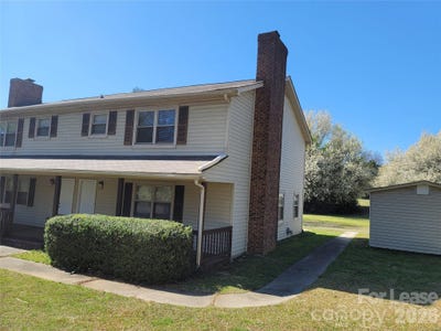 /international/us/5323-chestnut-lake-drive-charlotte-nc-110108164771/
