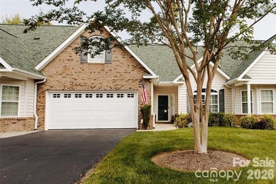 /international/us/47-victoria-park-drive-hendersonville-nc-110108582046/