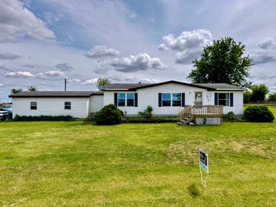 /international/us/1966-210th-street-boone-ia-110108208307/