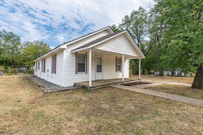 /international/us/1229-n-center-avenue-shawnee-ok-110110398679/
