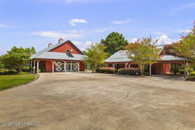 /international/us/1454-livingston-vernon-road-flora-ms-110107441445/