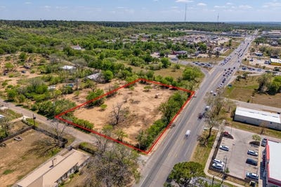 /international/us/1105-state-highway-95-bastrop-tx-110107437609/