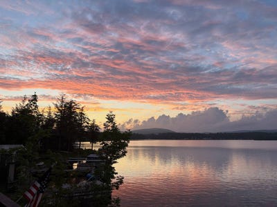 /international/us/234-s-shore-east-caroga-caroga-lake-ny-110099986406/?lang=en