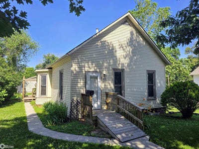 /international/us/410-n-sycamore-street-creston-ia-110100321975/?lang=en