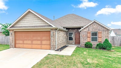/international/us/1280-general-mccrae-drive-prairie-grove-ar-110107876111/