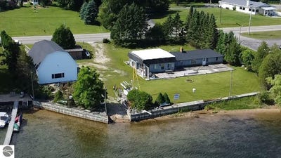 /international/us/4472-crescent-beach-road-onekama-mi-110097531742/
